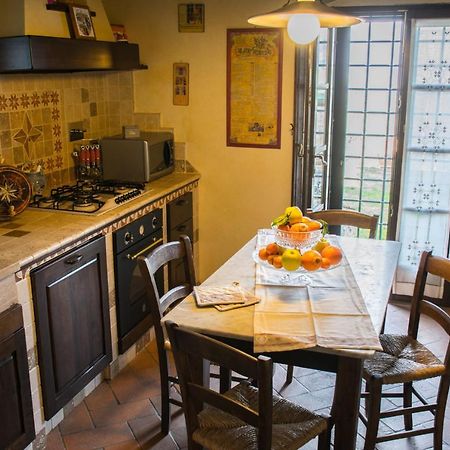 הוילה קוואראטה Casa Buriano מראה חיצוני תמונה